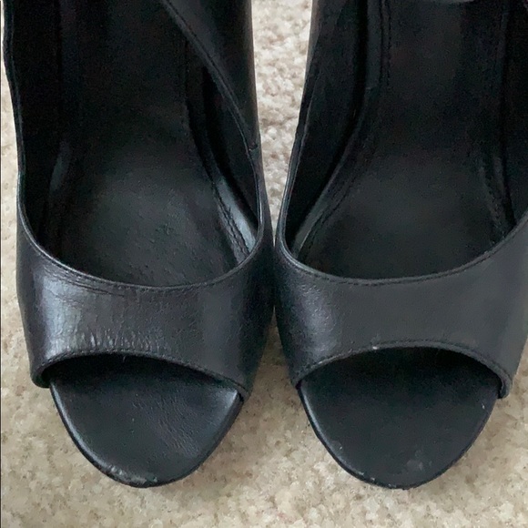 ALDO “KAY” Sexy buckle heels - Picture 4 of 4